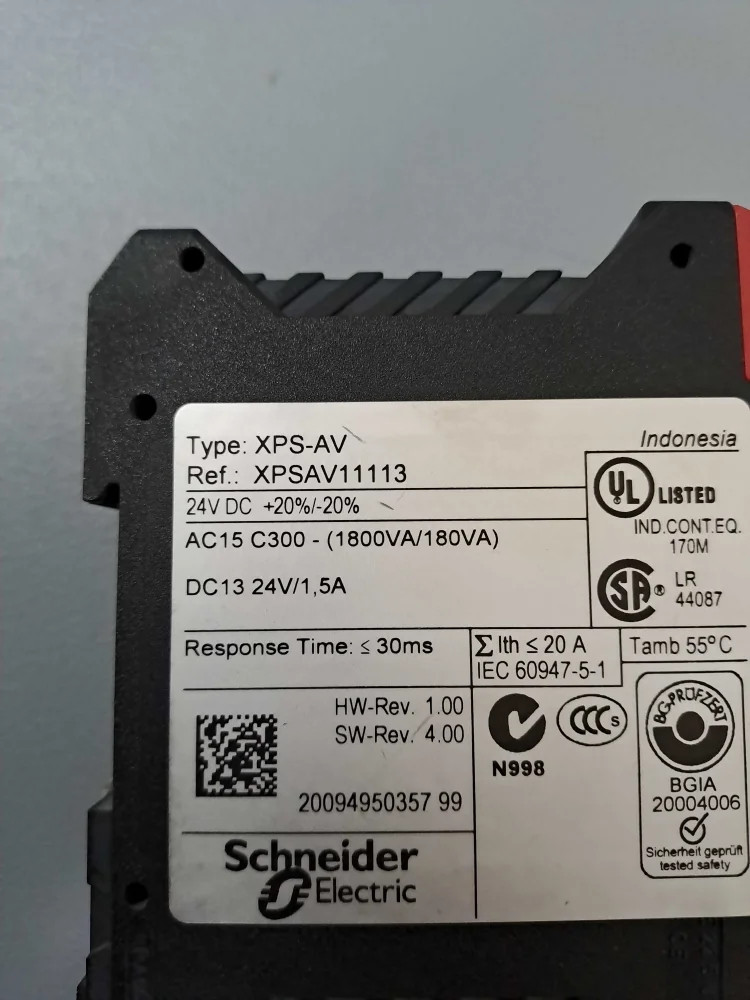 SCHNEIDER  XPSAV11113