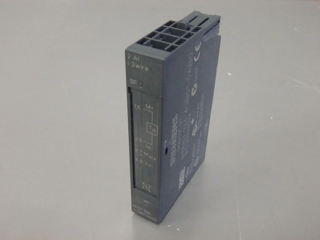 SIEMENS 6ES7134-4GB01-0AB0