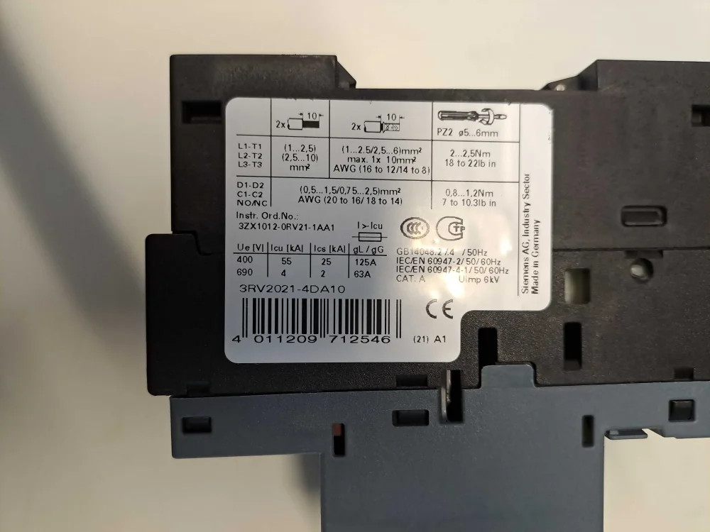 SIEMENS 3RV2021-4DA10