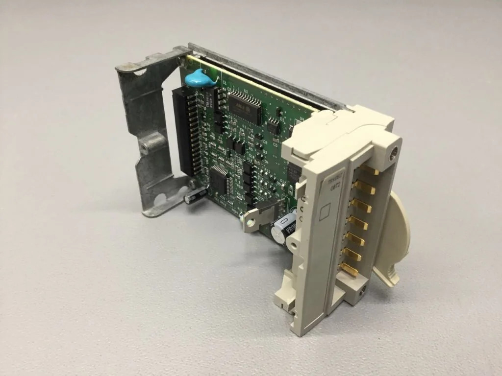 SCHNEIDER  TSXDSZ08T2