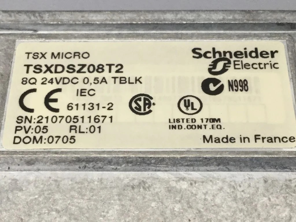 SCHNEIDER  TSXDSZ08T2