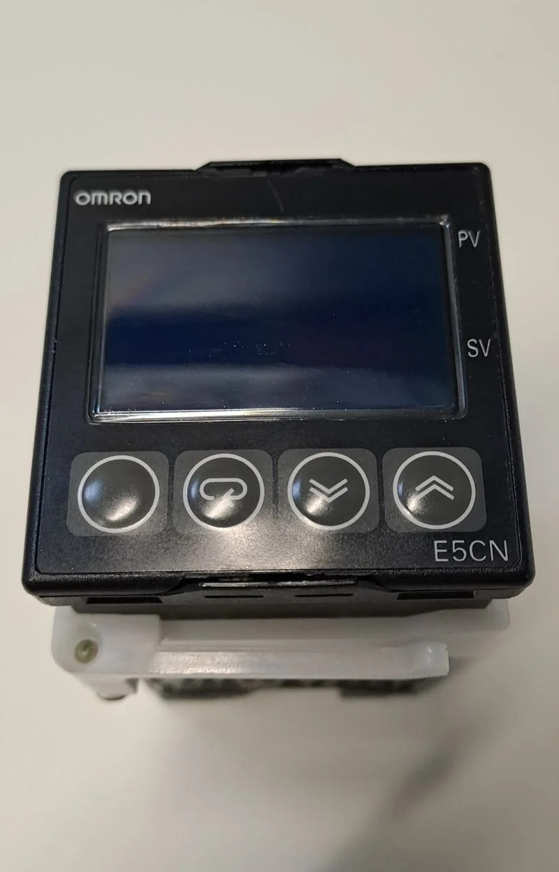 OMRON  E5CN-Q2MT-500