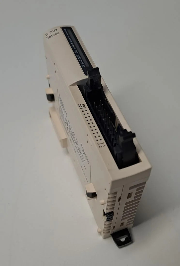 SCHNEIDER  TWDDDO16TK