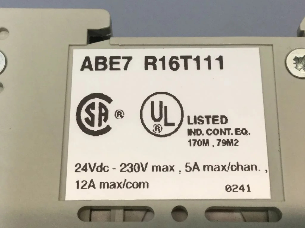 TÉLÉMÉCANIQUE  ABE7-R16T111