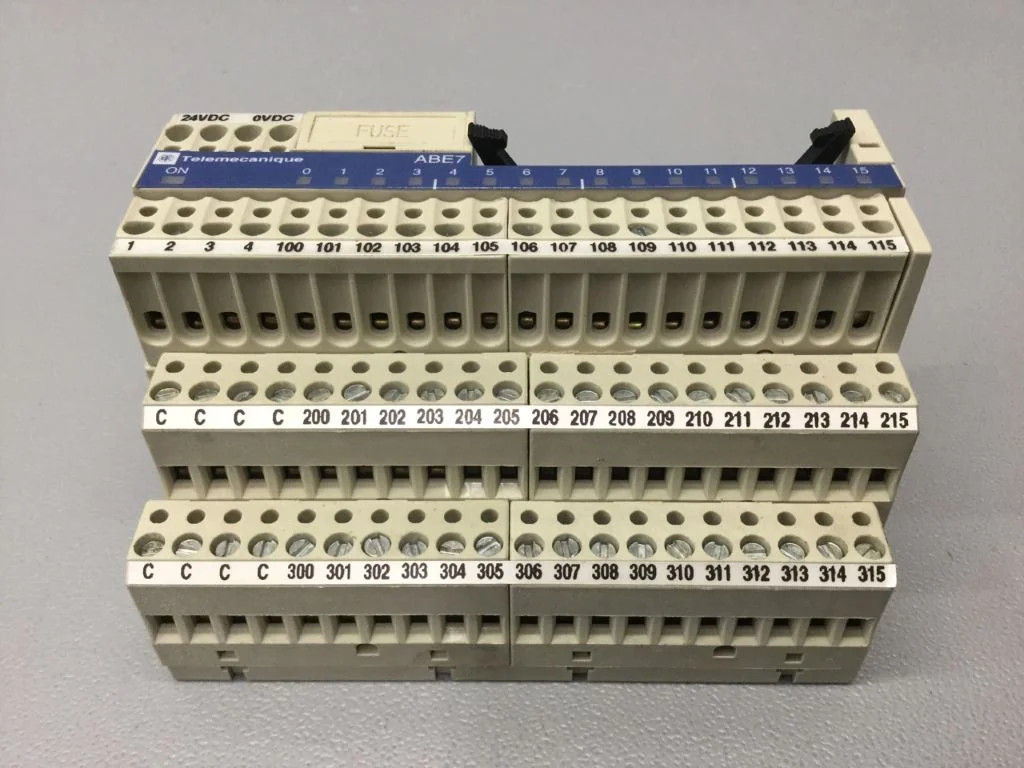 TÉLÉMÉCANIQUE  ABE7-H16C31