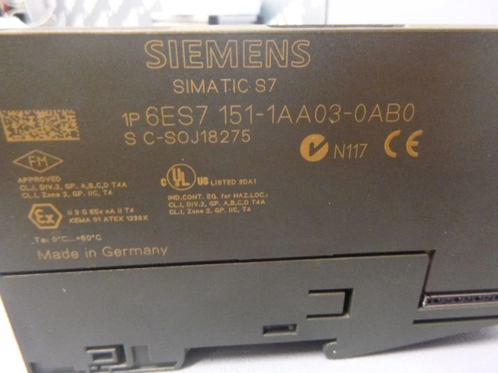 SIEMENS 6ES7151-1AA03-0AB0