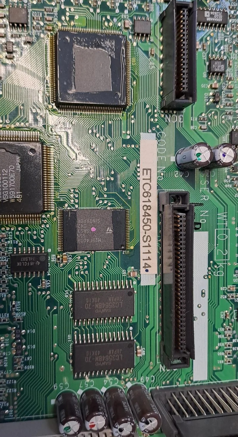 YASKAWA  ETC618450-S1114