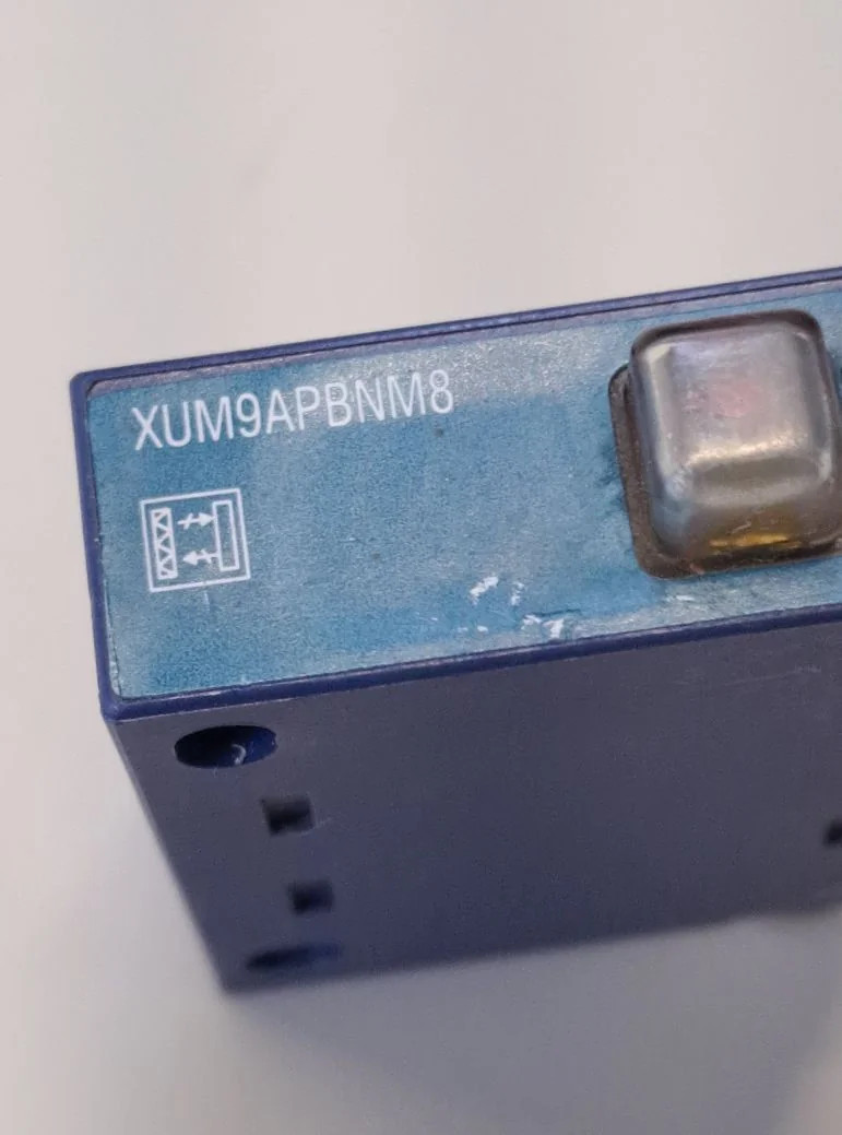 TÉLÉMÉCANIQUE  XUM9APBNM8