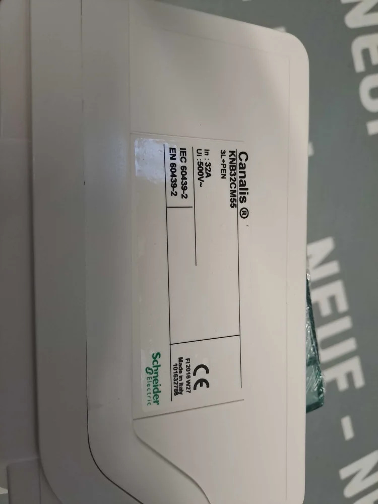 SCHNEIDER  KNB32CM55
