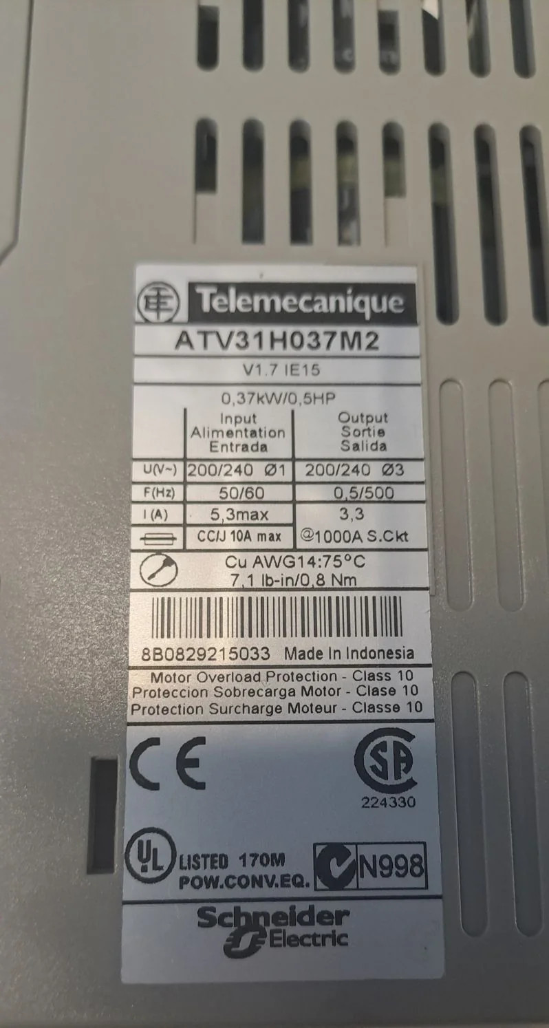 TÉLÉMÉCANIQUE  ATV31H037M2