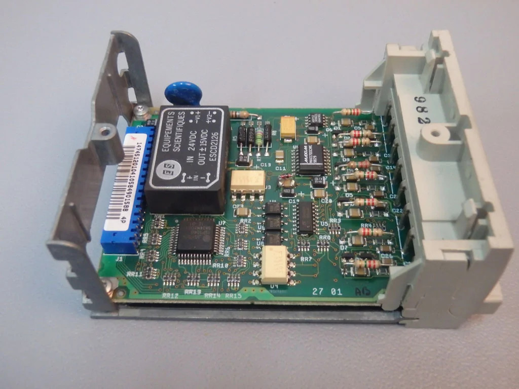 TÉLÉMÉCANIQUE  TSXAEZ801