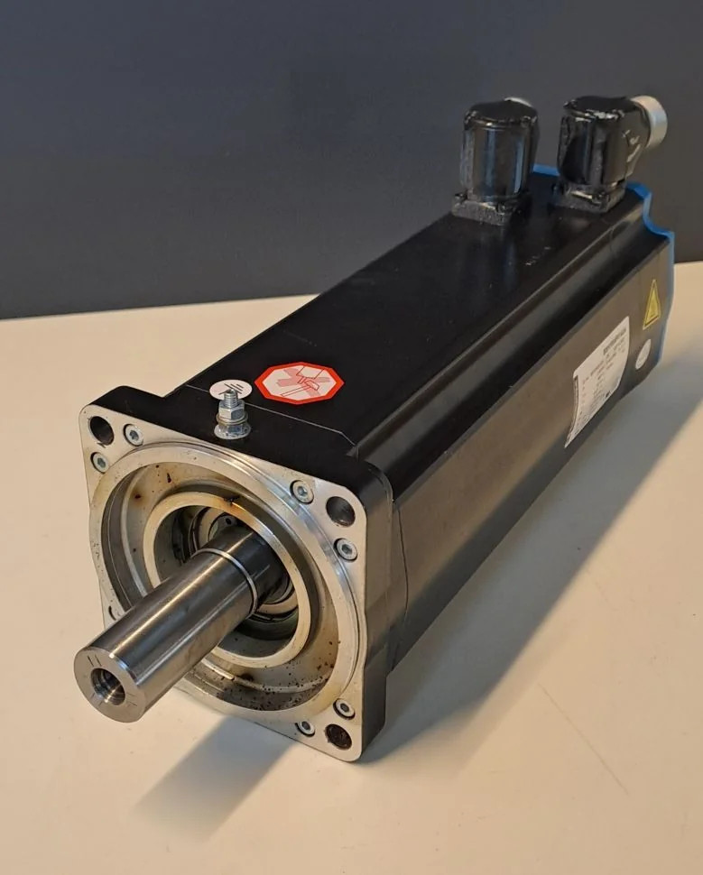 TÉLÉMÉCANIQUE  BSH1004P01A2A