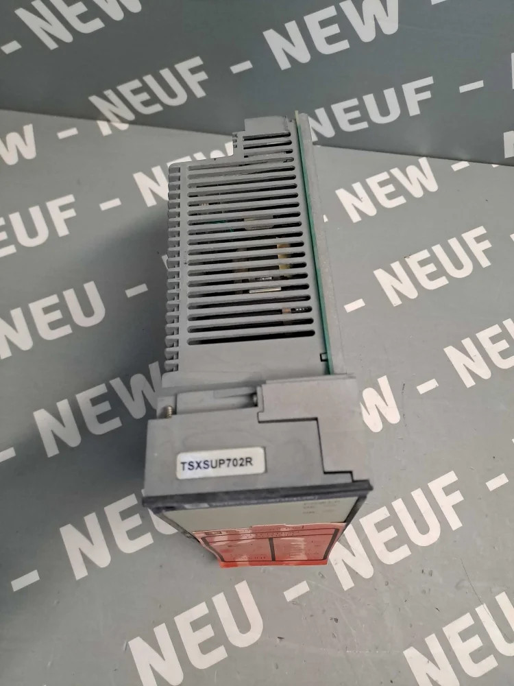 SCHNEIDER  TSXSUP702R