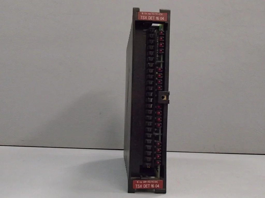 TÉLÉMÉCANIQUE  TSXDET1604