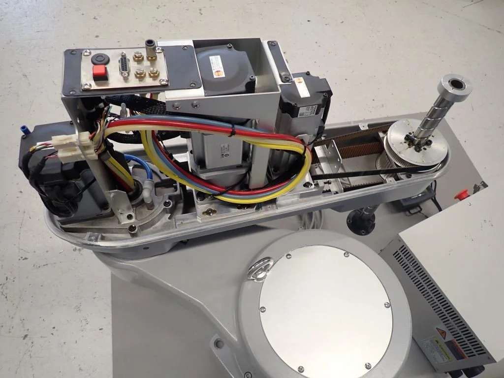 TOSHIBA MACHINE ROBOT TH850A+TS2100+TP1000