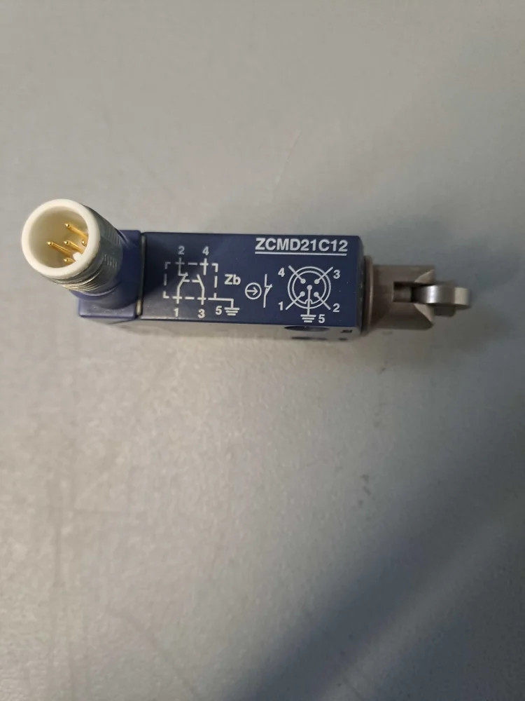 TÉLÉMÉCANIQUE  ZCMD21C12