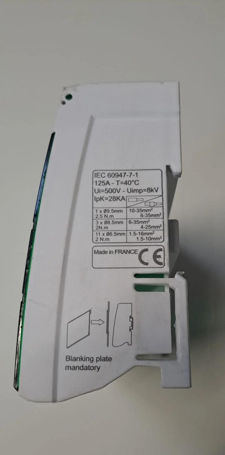 SCHNEIDER  LGY412560