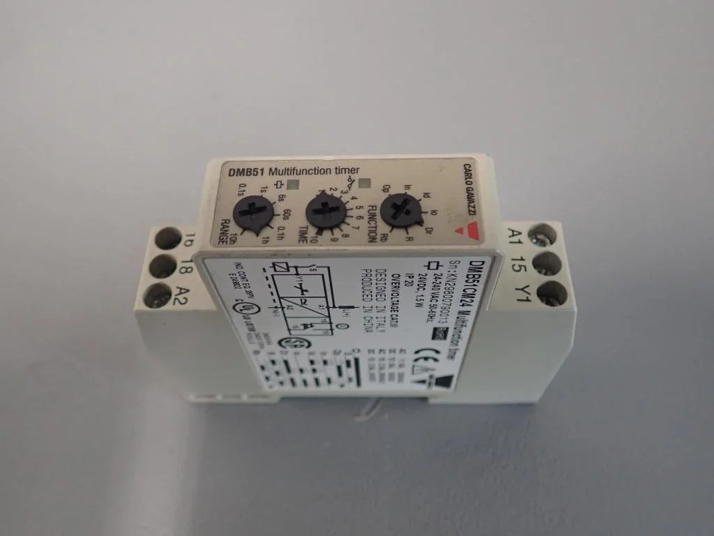 CARLO GAVAZZI DMB51CM24