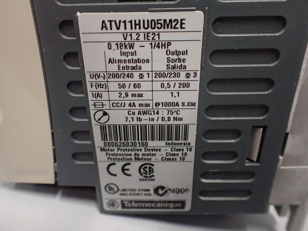 TÉLÉMÉCANIQUE  ATV11HU05M2E