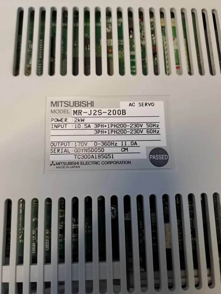 MITSUBISHI  MR-J2S-200B