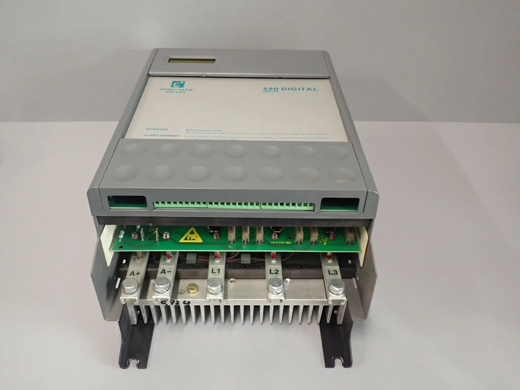 EUROTHERM DRIVES 590C/0350/5/3/2/1/0/00/000