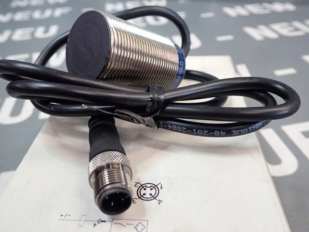 TÉLÉMÉCANIQUE  XS1M30DA210LD