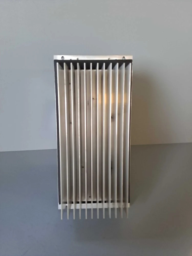 YASKAWA  SGDRSDB710A01B