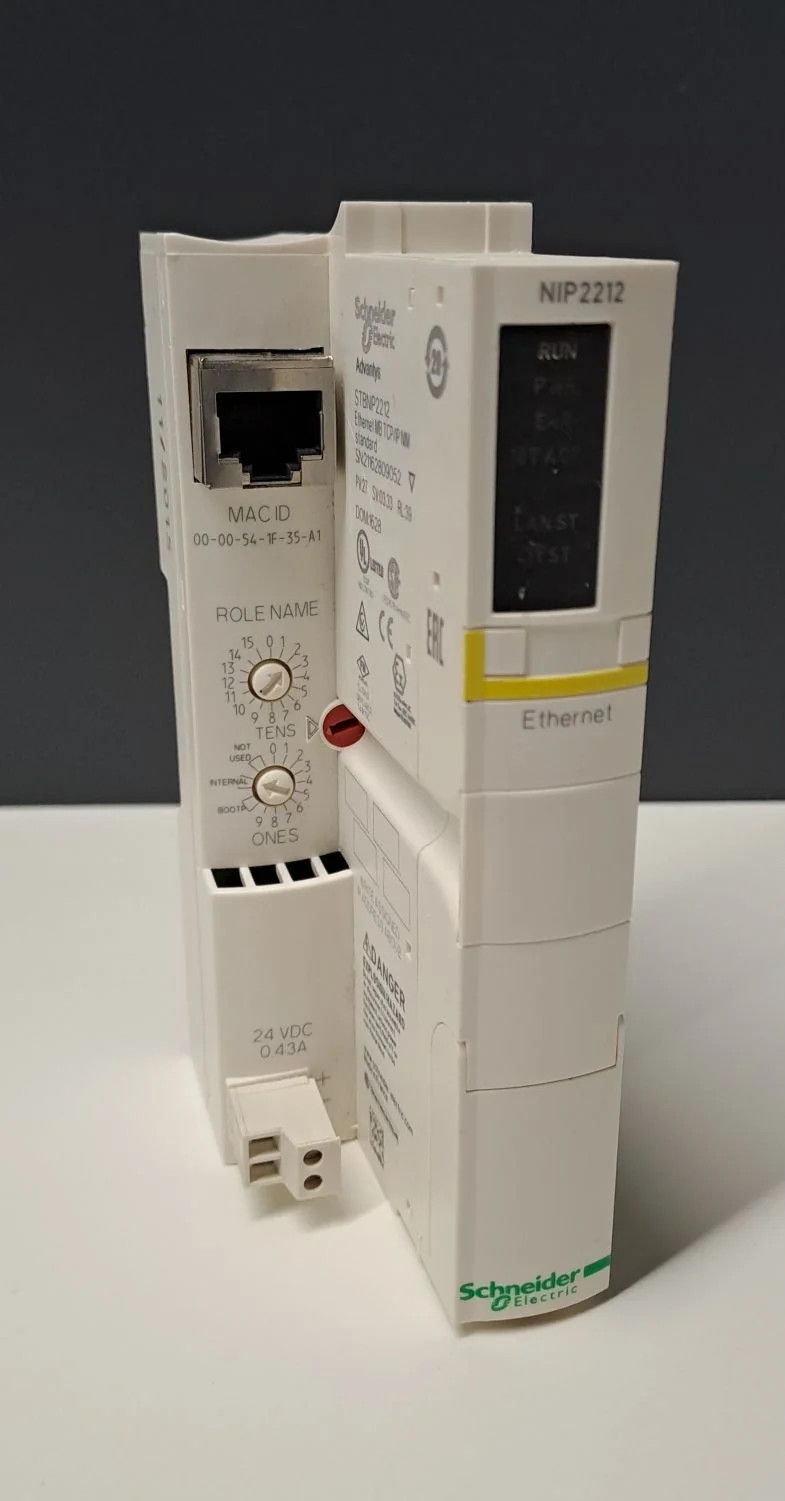 SCHNEIDER  STBNIP2212