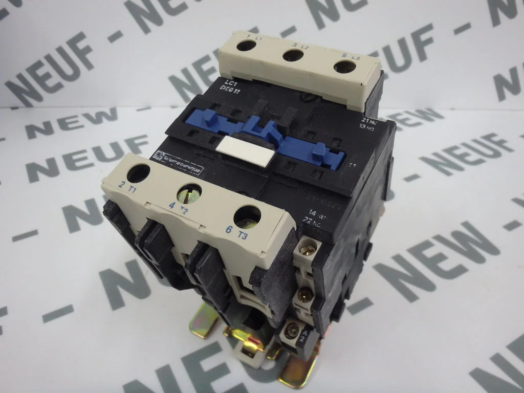 TÉLÉMÉCANIQUE  LC1D8011M5