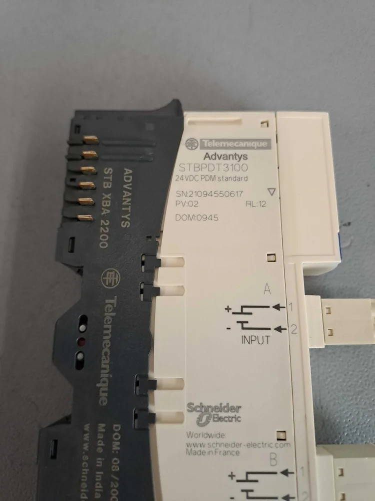 SCHNEIDER  STBPDT3100