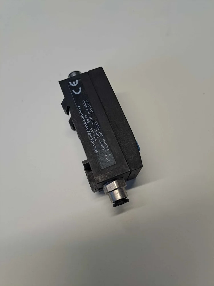 FESTO  SDE1-D10-G2-W18-L-P1-M12