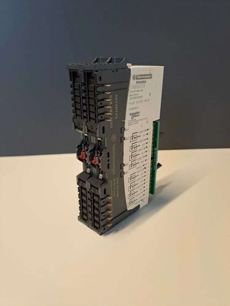 TÉLÉMÉCANIQUE  STBDDI3725 + STBXTS6510