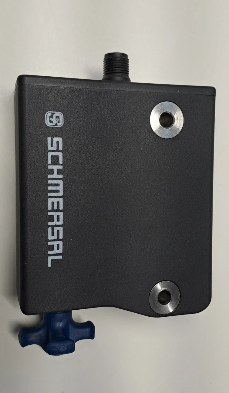 SCHMERSAL  AZM300Z-ST-1P2P