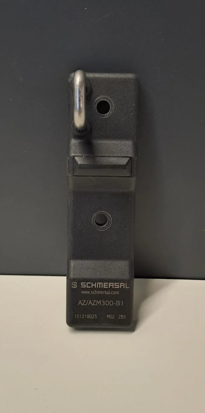 SCHMERSAL  AZ/AZM300-B1