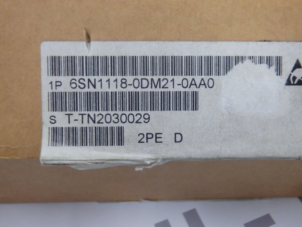 SIEMENS 6SN1118-0DM21-0AA0