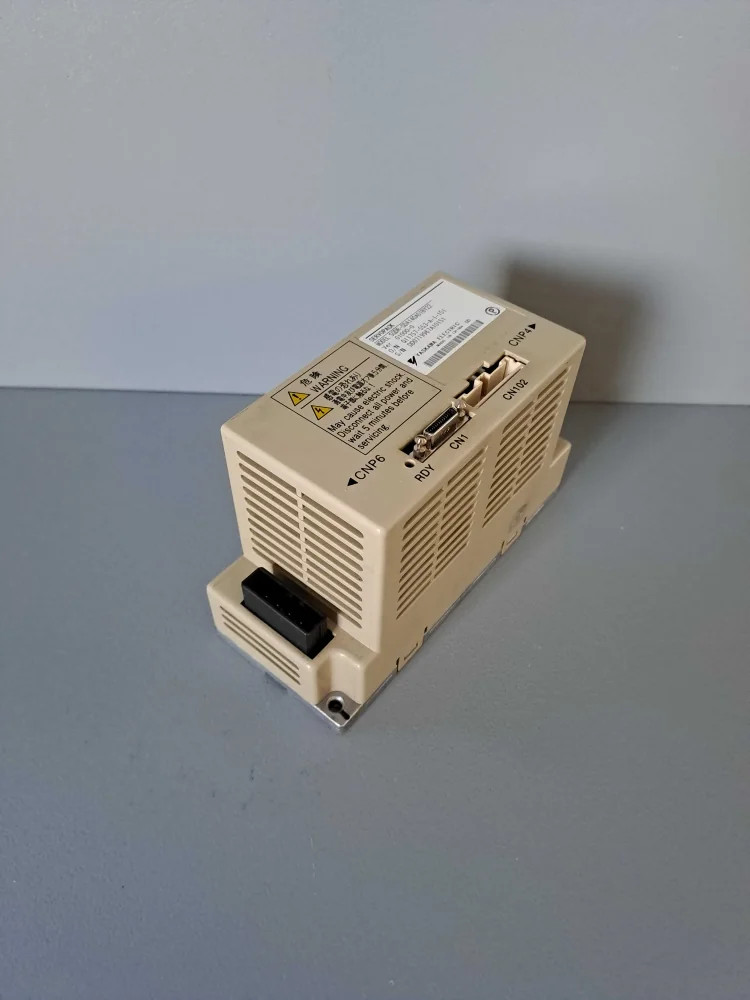 YASKAWA  SGDRSDA140A01BY22