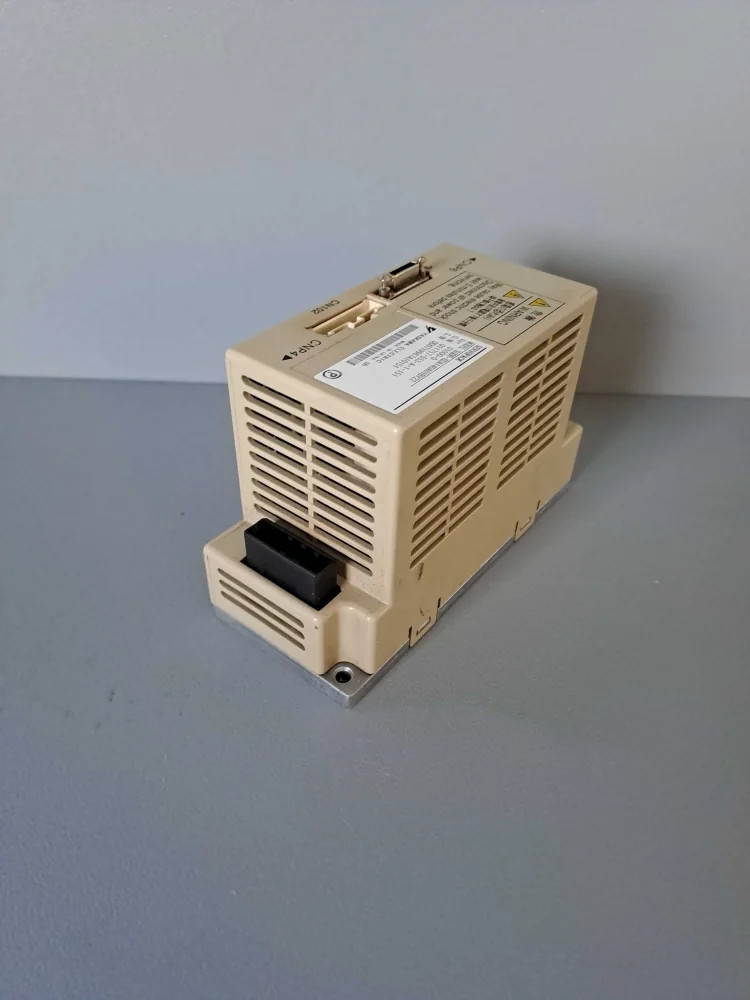 YASKAWA  SGDRSDA140A01BY22