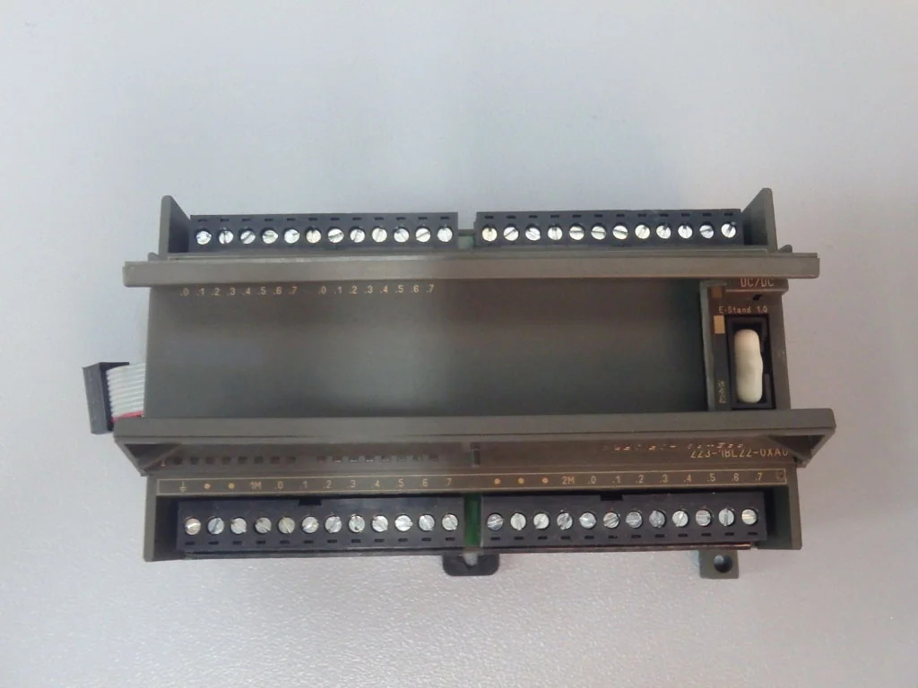 SIEMENS 6ES7223-1BL22-0XA0