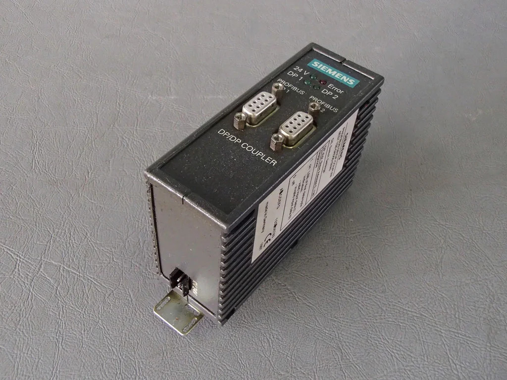 SIEMENS 6ES7158-0AD00-0XA0