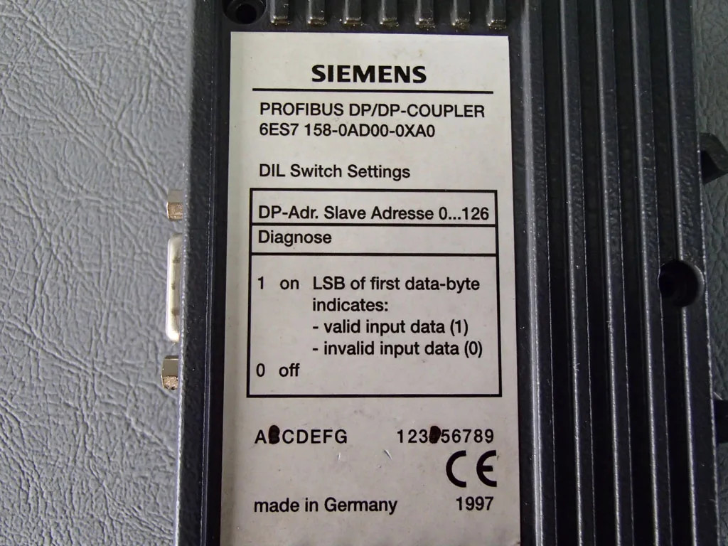 SIEMENS 6ES7158-0AD00-0XA0