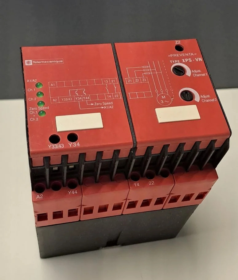 TÉLÉMÉCANIQUE  XPSVN3742HS