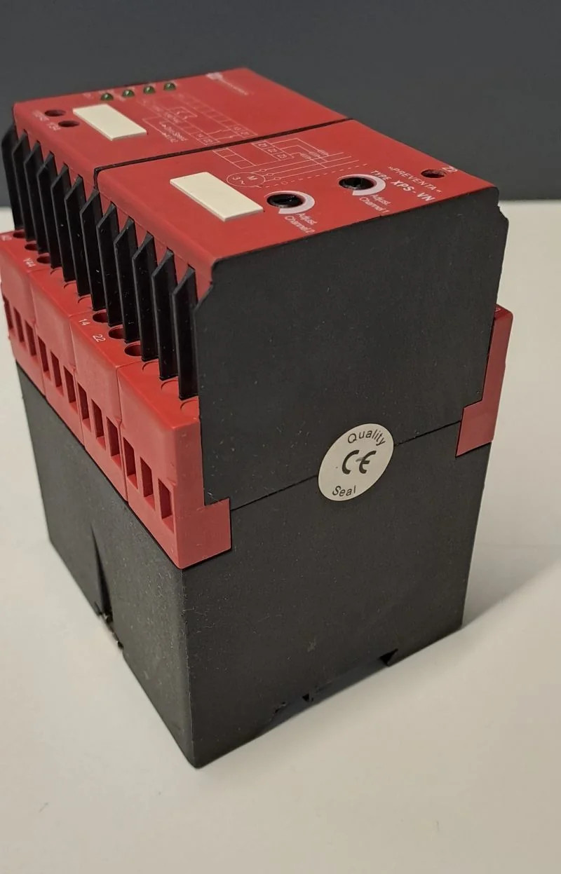 TÉLÉMÉCANIQUE  XPSVN3742HS