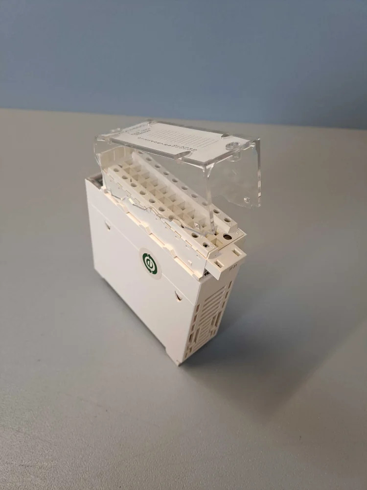 SCHNEIDER  BMXDRA1605