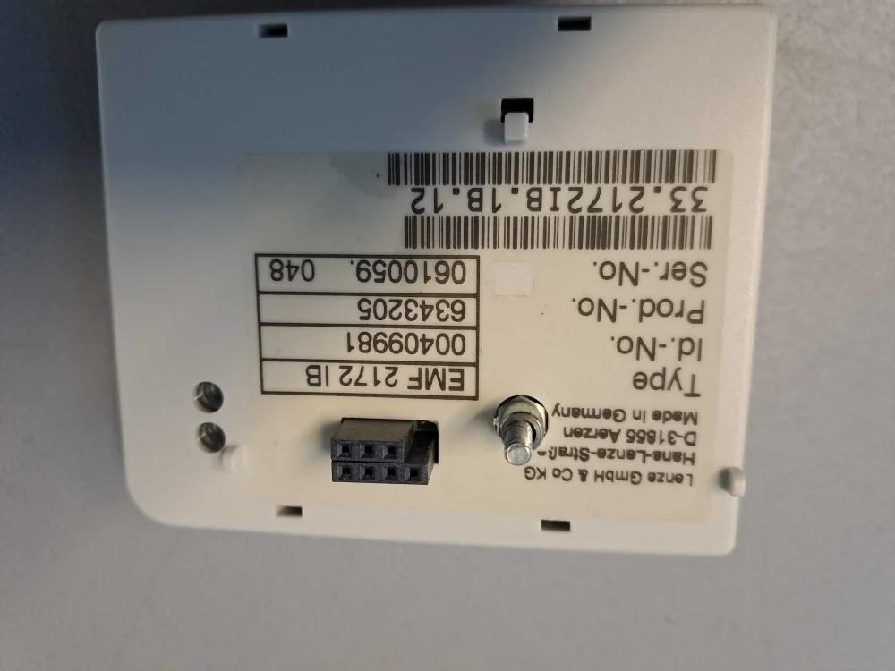 LENZE  EMF2172IB