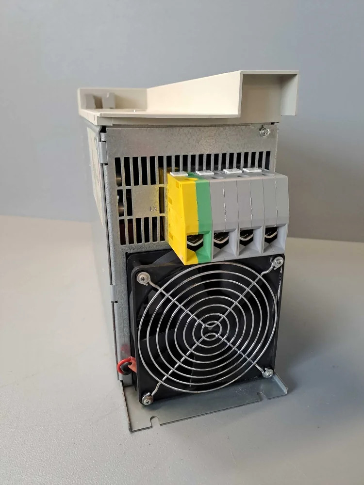 SIEMENS 6SE70312EP850AA0