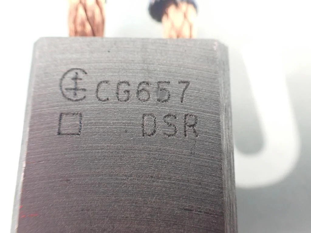 CARBONE LORRAINE CG657