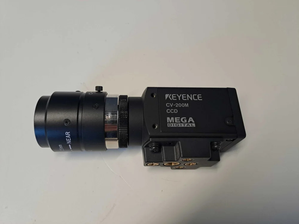 KEYENCE  CV200M