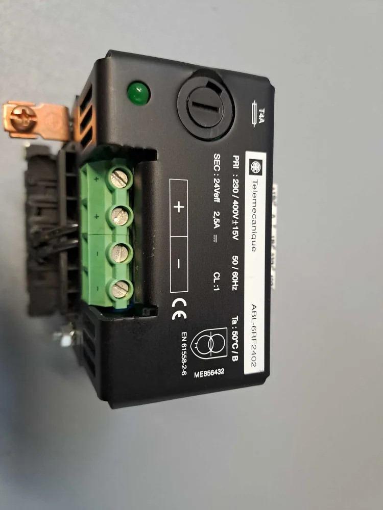 TÉLÉMÉCANIQUE  ABL6RF2402