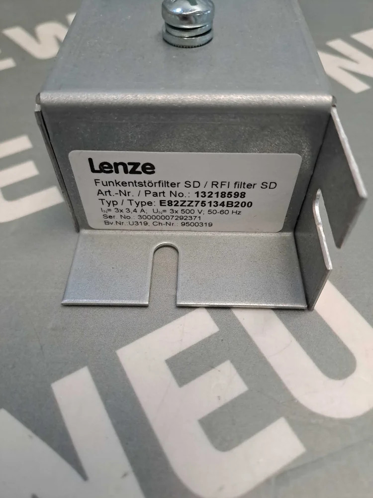 LENZE  E82ZZ75134B200