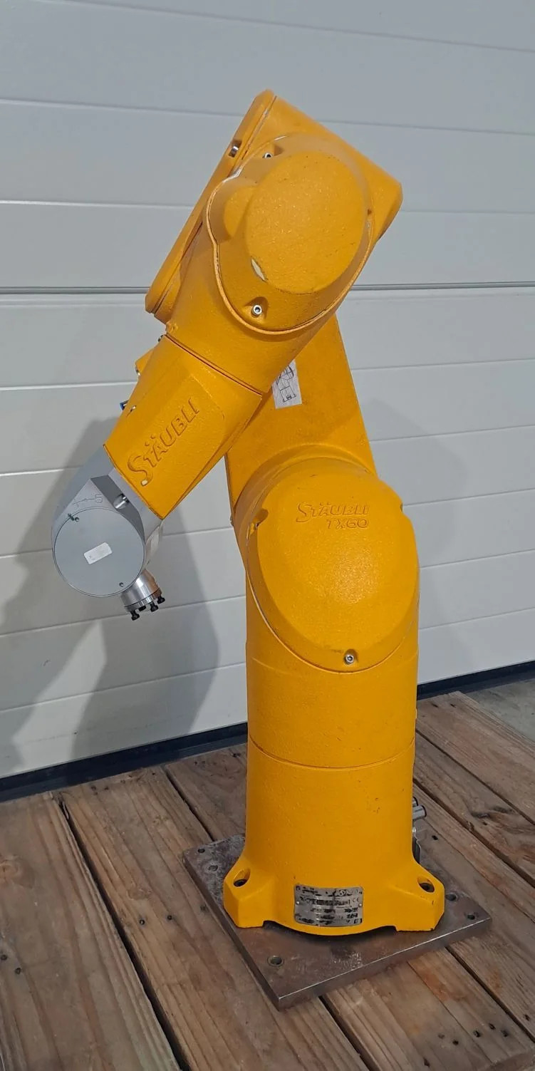 STAUBLI  ROBOT TX60 - CS8C